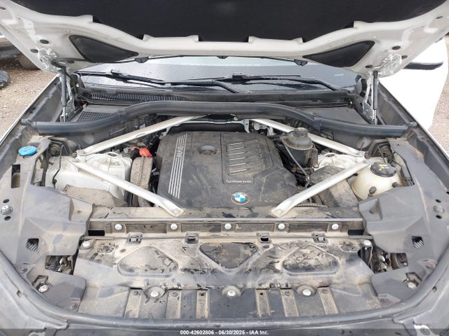 5UXCR6C56KLL22493 BMW X5