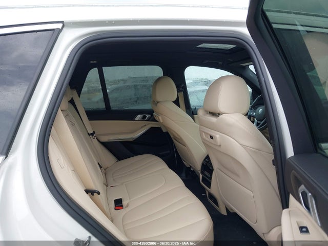 5UXCR6C56KLL22493 BMW X5