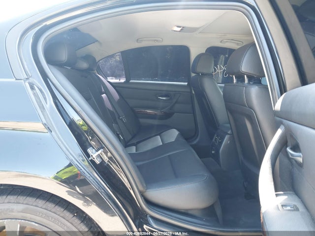 2011 BMW 328I WBAPK7G5XBNN77771 Photo 7