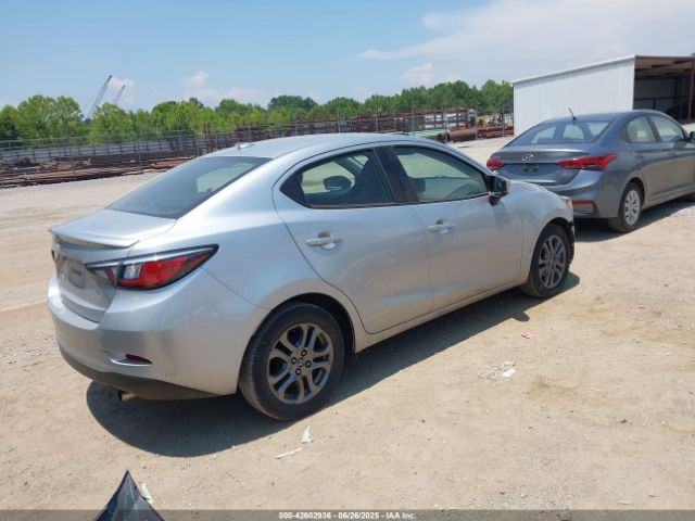 2019 TOYOTA YARIS 3MYDLBYV1KY523204 Photo 3