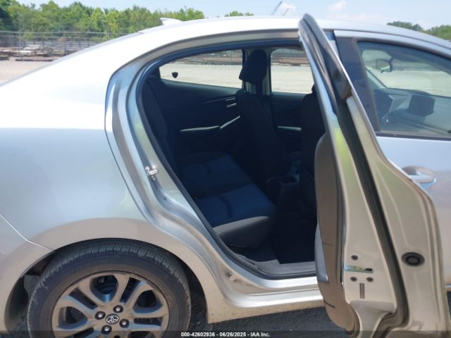 2019 TOYOTA YARIS 3MYDLBYV1KY523204 Photo 7