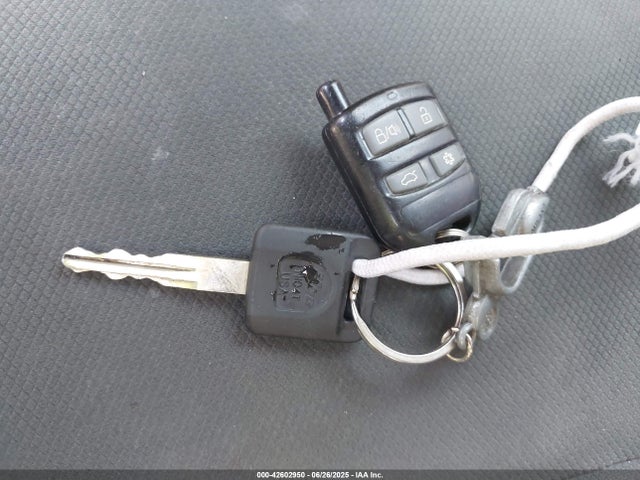 3N6CM0KN4EK697826 Nissan 2014