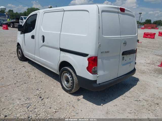 3N6CM0KN4EK697826 Nissan 2014