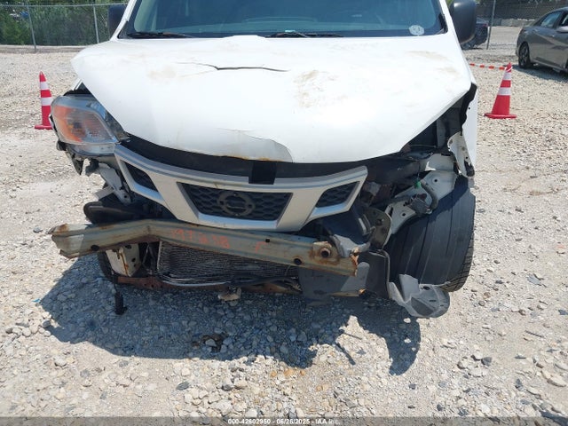 3N6CM0KN4EK697826 Nissan 2014