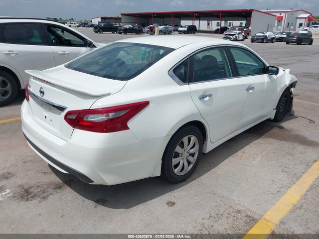 1N4AL3AP9JC138036 Nissan 2018