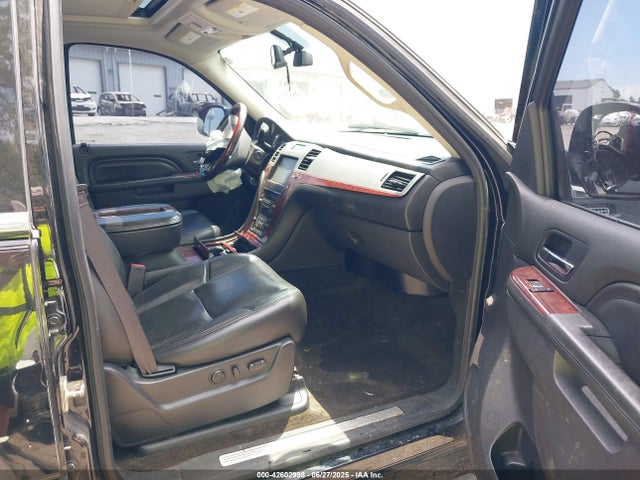 2013 CADILLAC ESCALADE 1GYS4CEF7DR229735 Photo 4