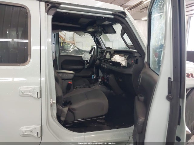 1C4RJXFG3RW284963 Jeep Wrangler