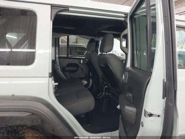 1C4RJXFG3RW284963 Jeep Wrangler