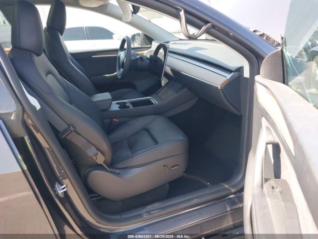 2024 TESLA MODEL Y 7SAYGDED2RF097320 Photo 4