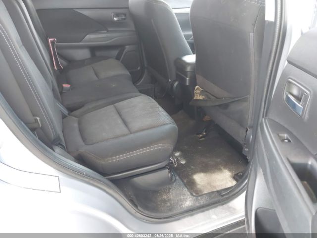 2016 MITSUBISHI OUTLANDER JA4AD3A30GZ014466 Photo 7