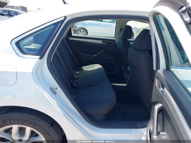 1VWAT7A34GC028502 Volkswagen 1.8t