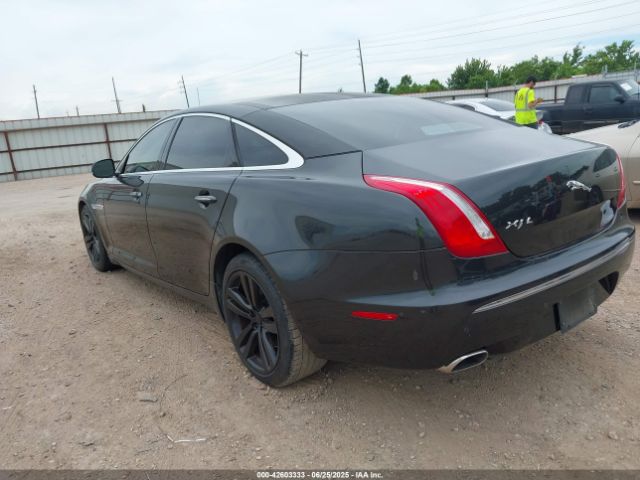 2011 JAGUAR XJ SAJWA2GB2BLV17099 Photo 2
