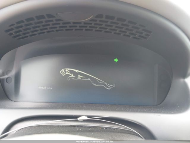 2011 JAGUAR XJ SAJWA2GB2BLV17099 Photo 6