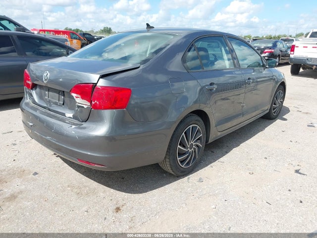 42603338 :رقم المزاد ، 3VWD17AJ0EM238818 vin ، 2014 Volkswagen Jetta 1.8t Se مزاد بيع