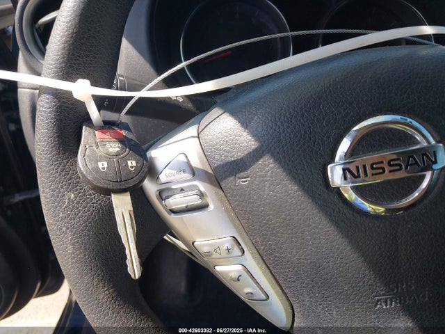 3N1CN7AP0HL807686 Nissan 2017