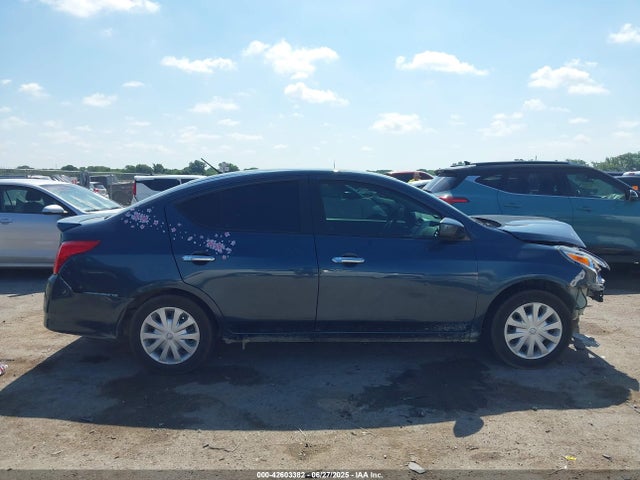 3N1CN7AP0HL807686 Nissan 2017