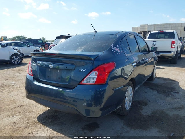 3N1CN7AP0HL807686 Nissan 2017