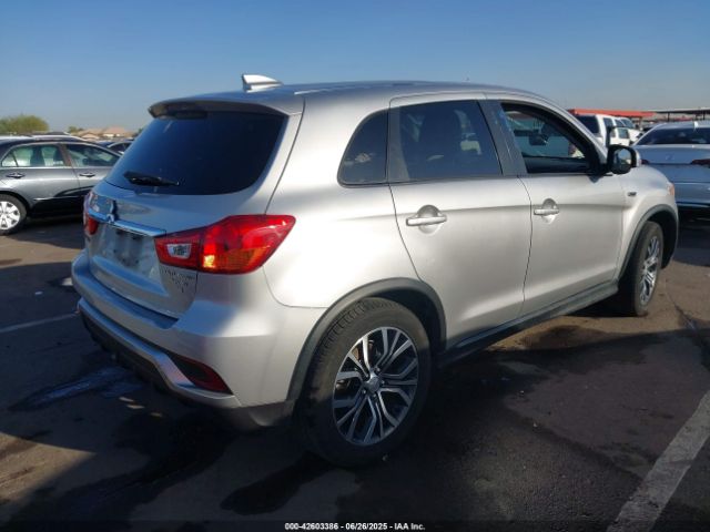 2018 MITSUBISHI OUTLANDER SPORT JA4AP3AW6JZ027070 Photo 3