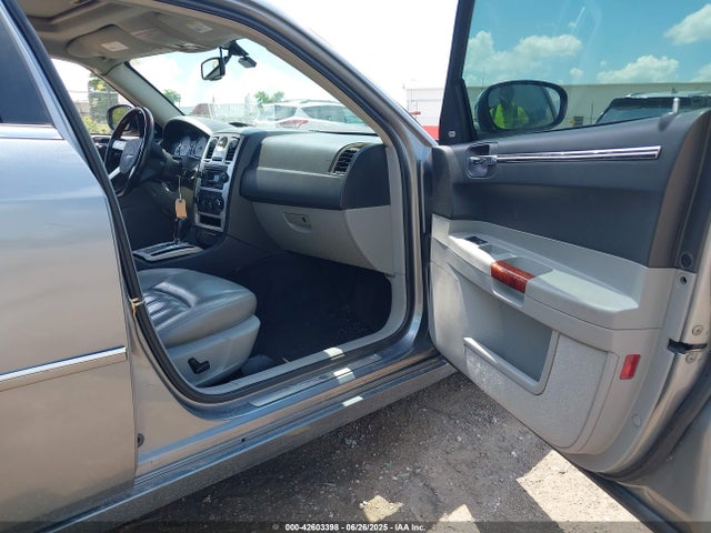 Aukcja sprzedaży 2006 Chrysler 300c, vin: 2C3KA63H16H290574, numer aukcji: 42603398
