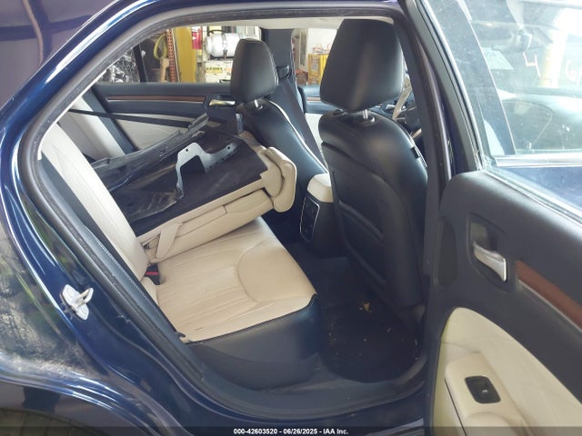 2C3CCASG0GH239448 Chrysler 300