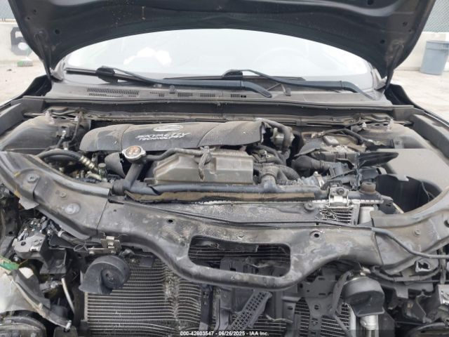 2018 MAZDA MAZDA3 3MZBN1U70JM215090 Photo 9