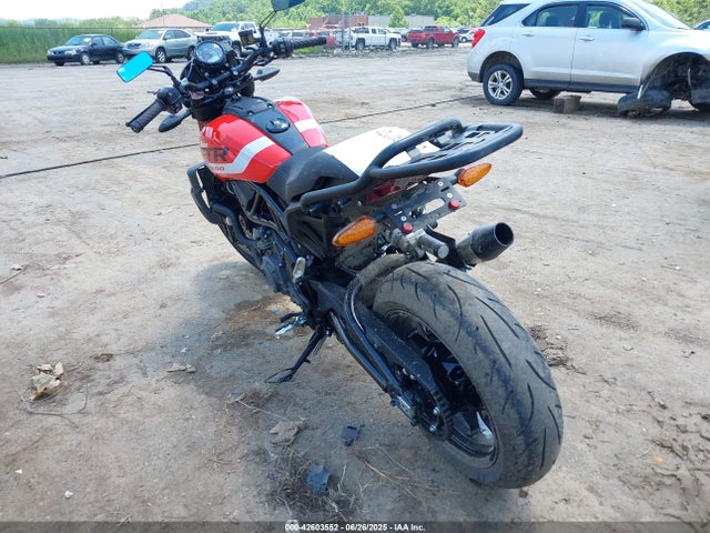 INDIAN MOTORCYCLE CO. 2024 2024 56KRZA229R3016513 Image 3
