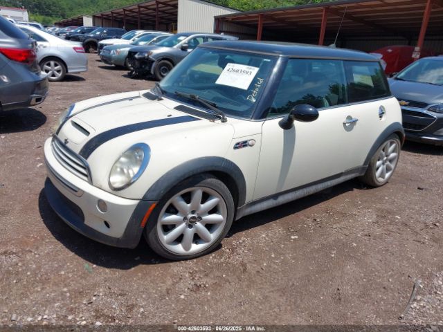 2006 MINI COOPER S WMWRE33516TJ37115 Photo 1