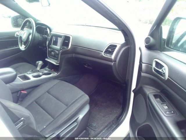 2018 JEEP GRAND CHEROKEE 1C4RJFAGXJC276947 Photo 4