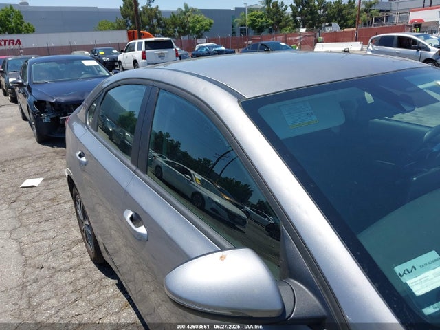3KPF24AD6RE816566 KIA mpi nu