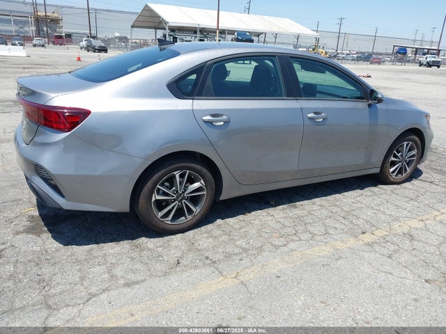 3KPF24AD6RE816566 KIA mpi nu