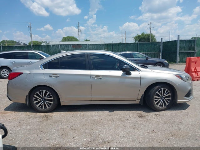 4S3BNAC68J3026863 Subaru Legacy 2.5i Premium