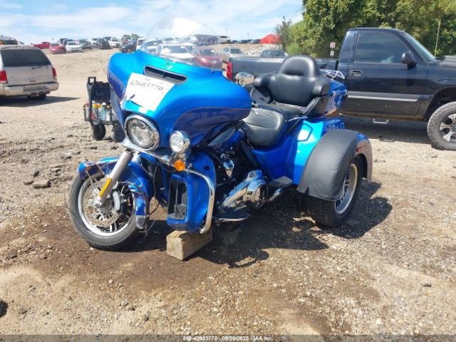 2017 HARLEY-DAVIDSON FLHTCUTG 1HD1MAD13HB854271 Photo 1