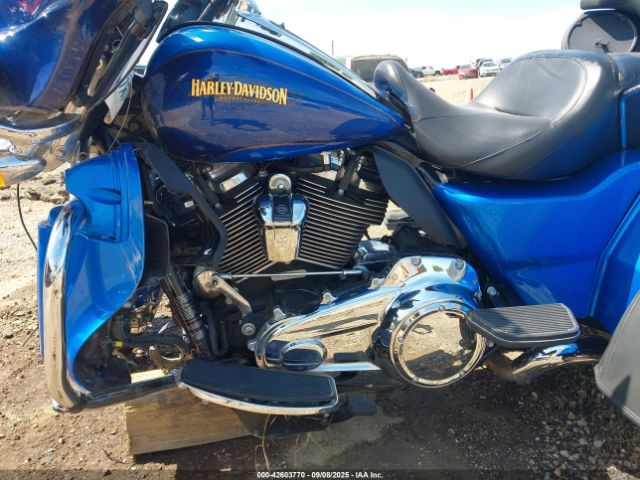 2017 HARLEY-DAVIDSON FLHTCUTG 1HD1MAD13HB854271 Photo 8