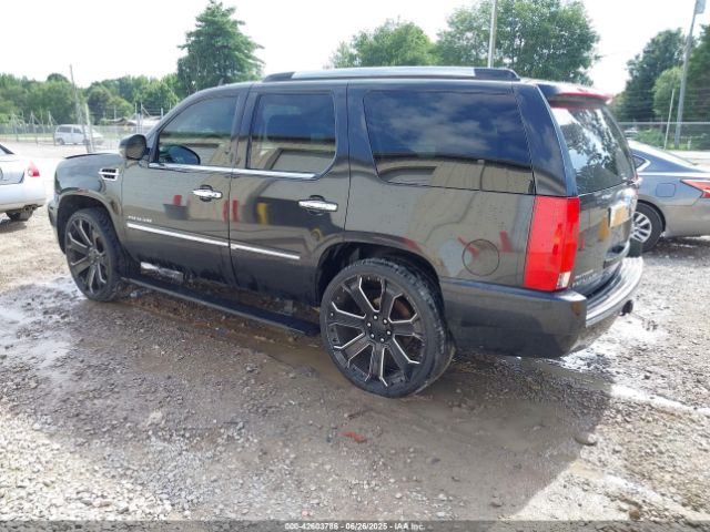 2010 CADILLAC ESCALADE 1GYUKDEF6AR267814 Photo 2