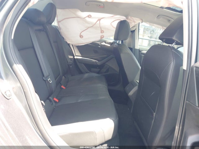 3VWC57BU2KM223452 Volkswagen 1.4 tsi