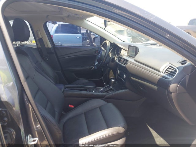 JM1GJ1V51G1478910 Mazda py