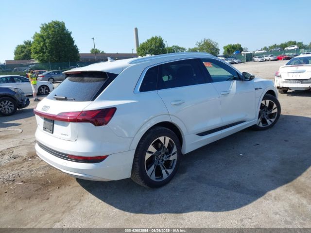 2021 AUDI E-TRON WA1AAAGE3MB009241 Photo 3