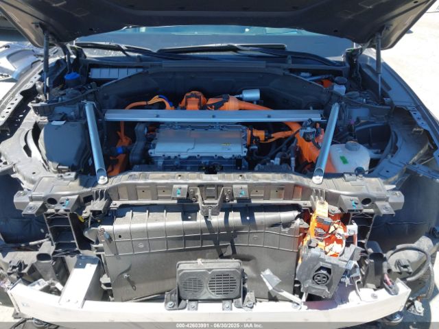 2024 GENESIS ELECTRIFIED GV70 5NMMCET17RH001184 Photo 9