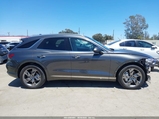5NMMCET17RH001184 Genesis GV70