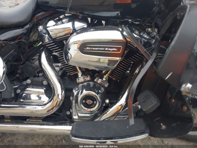 2018 HARLEY-DAVIDSON FLHR 1HD1FBC18JB639816 Photo 7