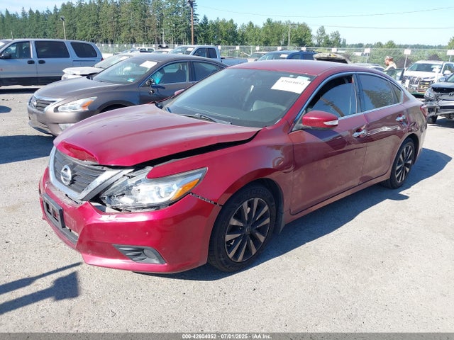 Nissan 2018 2018 1N4AL3APXJC230644 Image 2