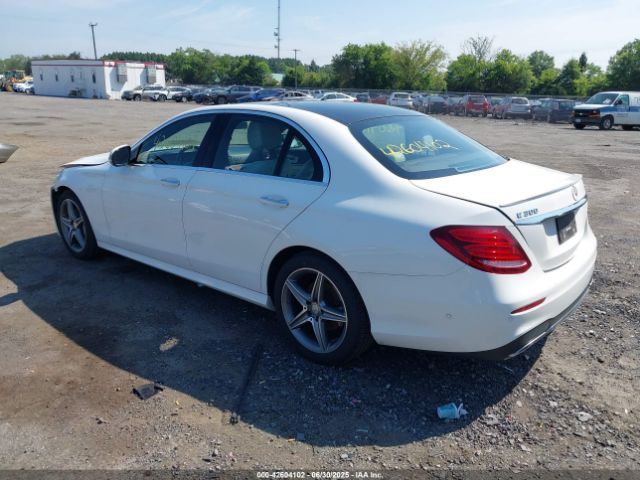 2017 MERCEDES-BENZ E 300 WDDZF4KB3HA058028 Photo 2