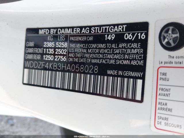 2017 MERCEDES-BENZ E 300 WDDZF4KB3HA058028 Photo 8