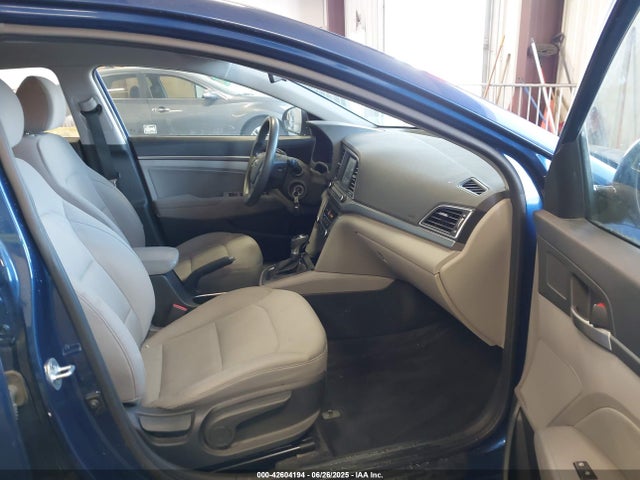 Hyundai Elantra 2017 5NPD84LF0HH012777 Image 5
