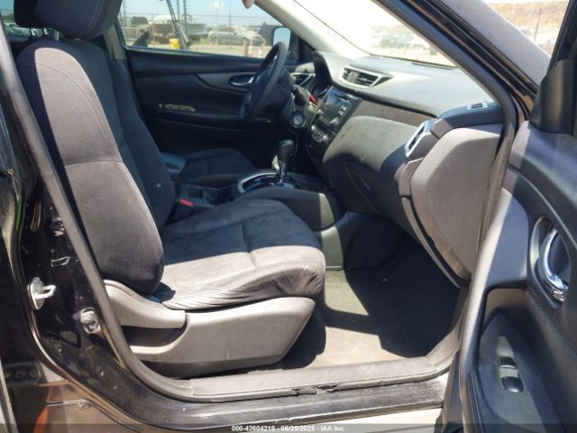 JN8AT2MT5GW028609 Nissan 2016