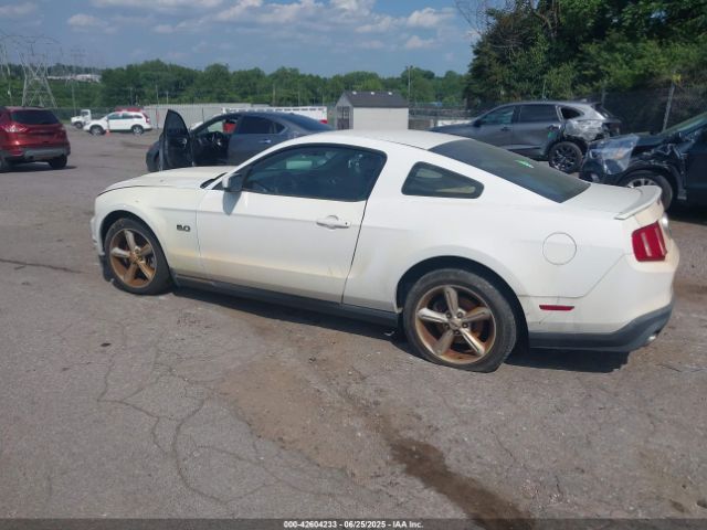 2011 FORD MUSTANG 1ZVBP8CF7B5130783 Photo 2