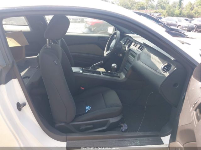 2011 FORD MUSTANG 1ZVBP8CF7B5130783 Photo 4