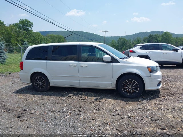 Продажа на аукционе авто 2017 Dodge Grand Caravan Se Plus, vin: 2C4RDGBG5HR549595, номер лота: 42604241