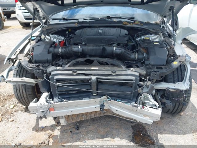 2018 JAGUAR XF SAJBJ4EV3JCY54788 Photo 9