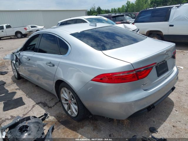 2018 JAGUAR XF SAJBJ4EV3JCY54788 Photo 2